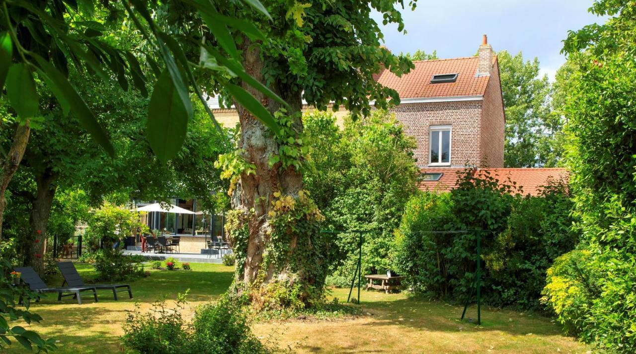 Hotel Les Berges Bourbourg Exterior foto